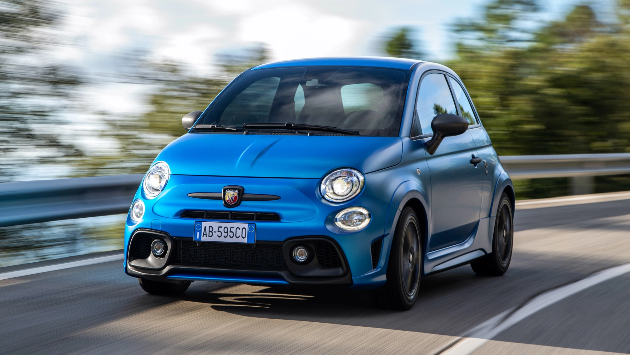 Dfhadfhdfhdafhsdfhsdfhsdfhsdfhsd1Abarth 595